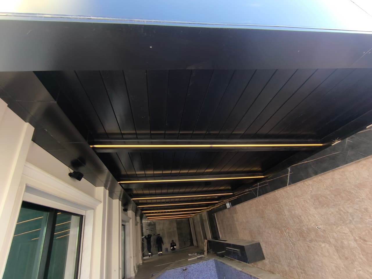 Rolling Roof